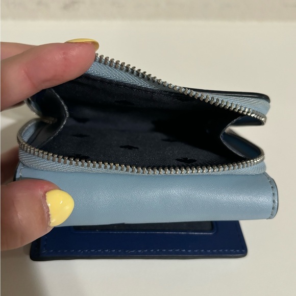 Like new Kate Spade Trifold Wallet Bon Voyage Blue - Picture 6 of 6